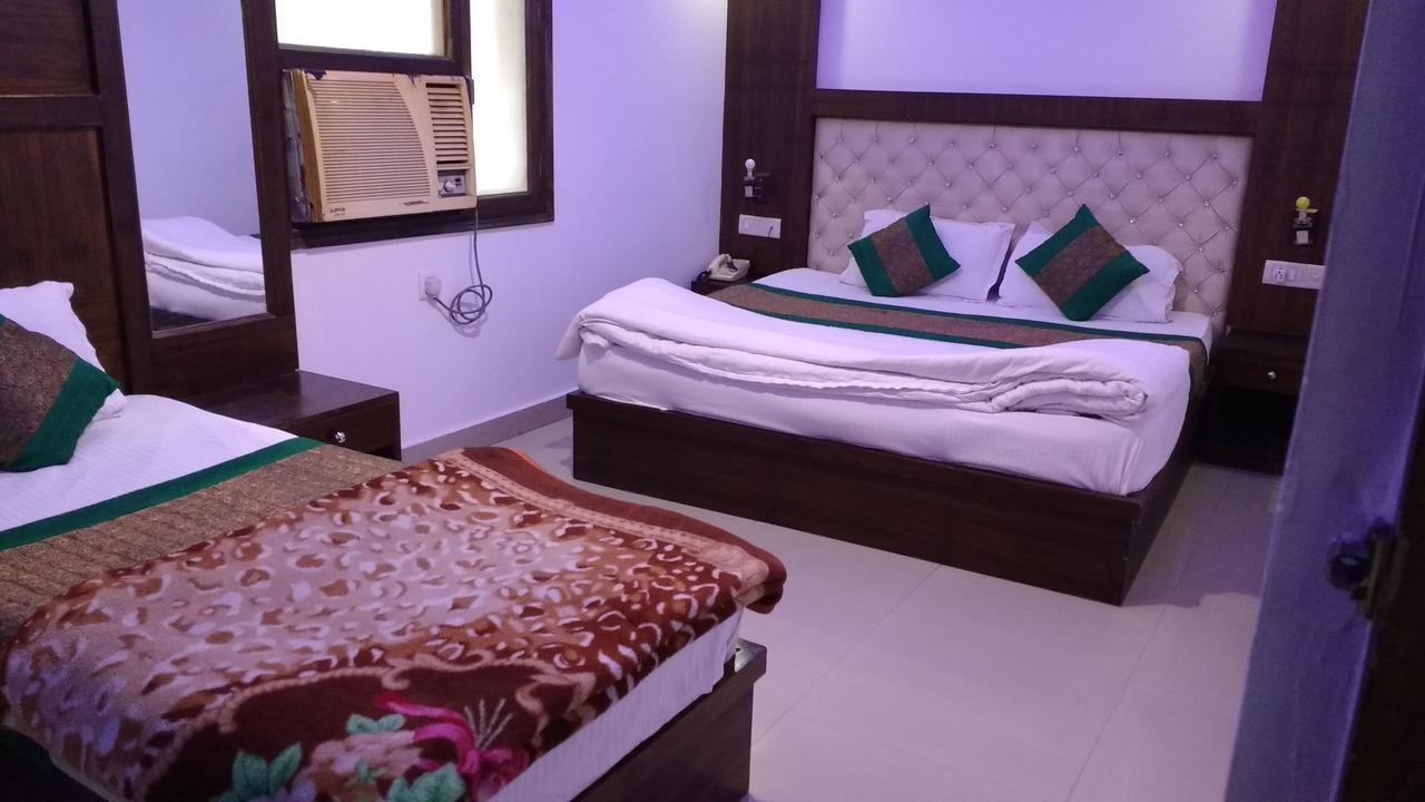 Vishal Hotel By Comfort Rooms Нью-Дели Экстерьер фото